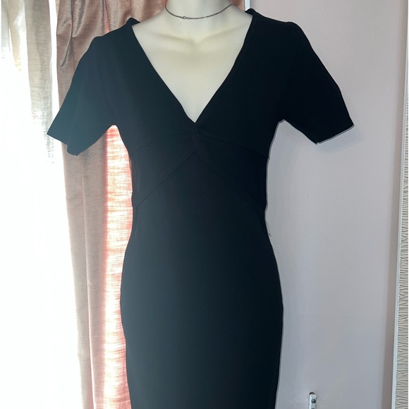 AQUA | V-neck twist bodycon - Picture 7 of 10
